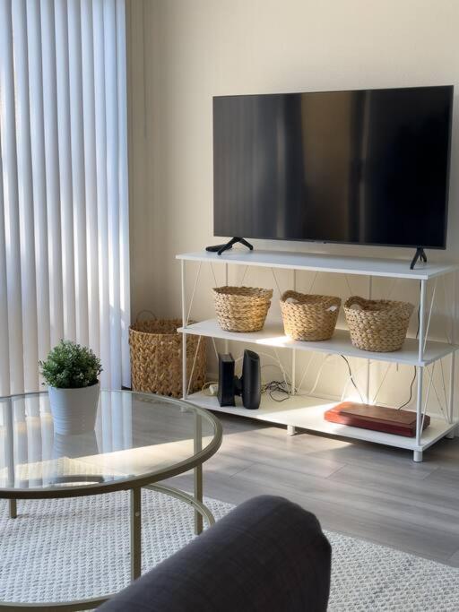 Modern Retreat 1 Mi. From Disney Anaheim Eksteriør billede